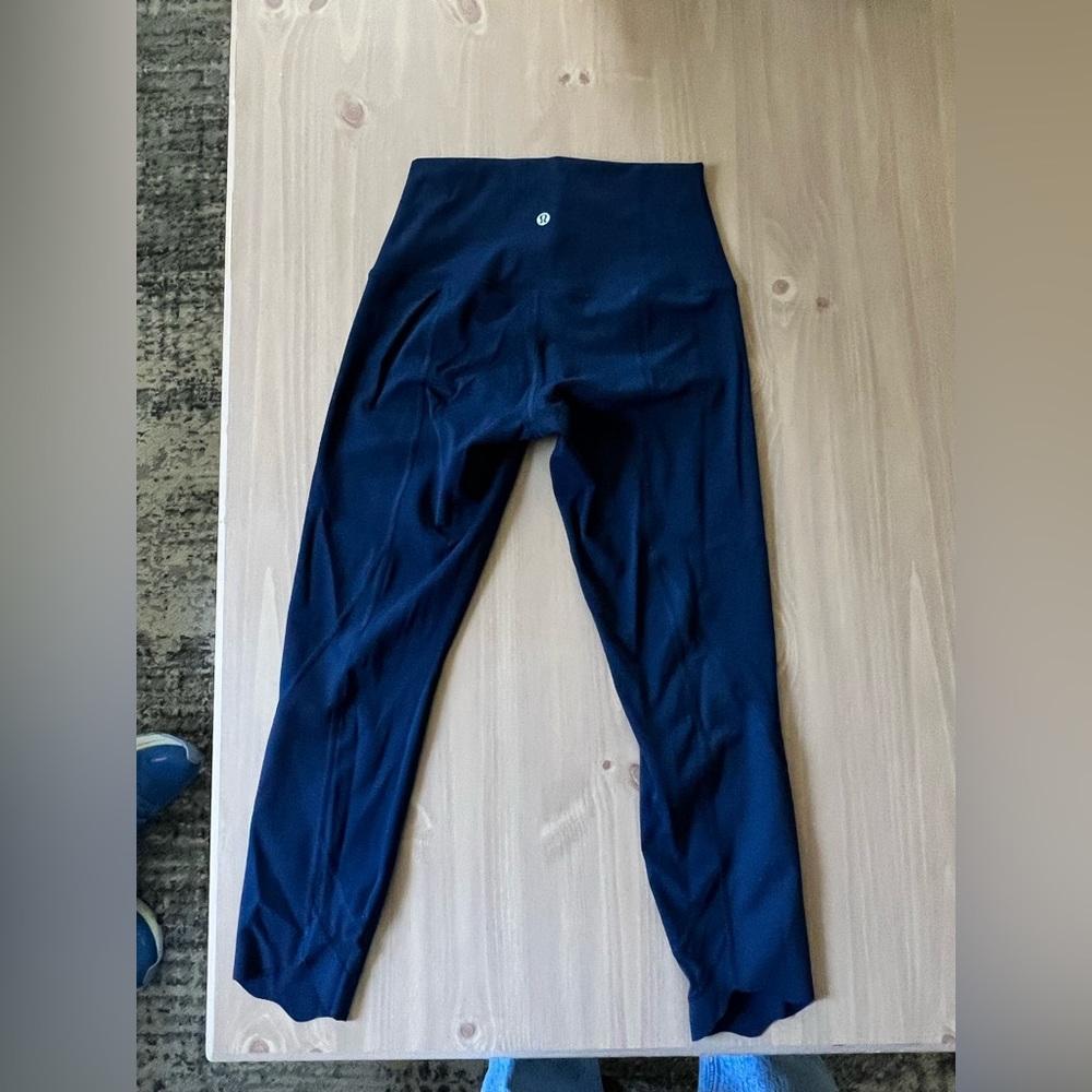 Lululemon Scalloped Hem High Rise Crop Align 23”